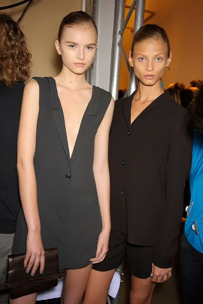 Look 19